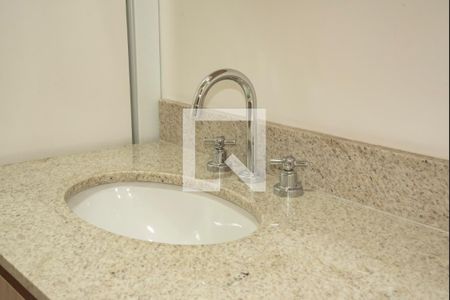 Studio para alugar com 28m², 1 quarto e sem vaga Studio para alugar com 28m², 1 quarto e sem vagaBanheiro