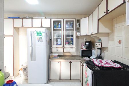 Casa à venda com 210m², 4 quartos e 2 vagasCozinha