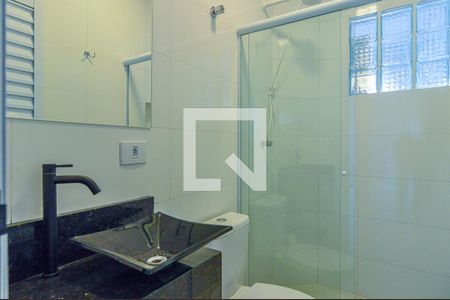 Apartamento para alugar com 48m², 2 quartos e sem vaga Apartamento para alugar com 48m², 2 quartos e sem vagaBanheiro da Suíte