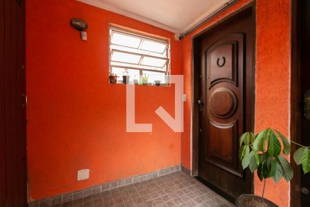 Hall - Entrada de apartamento para alugar com 2 quartos, 56m² em Conjunto Residencial José Bonifácio, São Paulo