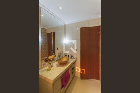 Casa à venda com 64m², 2 quartos e 3 vagas Casa à venda com 64m², 2 quartos e 3 vagasBanheiro