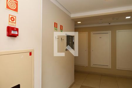 Apartamento à venda com 33m², 2 quartos e sem vagaÁrea comum