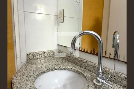 Casa para alugar com 168m², 4 quartos e 2 vagasBanheiro Corredor