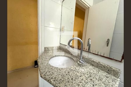 Casa para alugar com 168m², 4 quartos e 2 vagasBanheiro Corredor