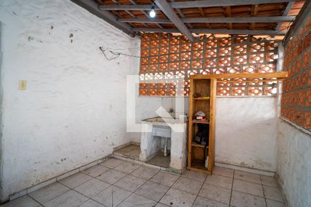 Casa para alugar com 175m², 2 quartos e 2 vagas Casa para alugar com 175m², 2 quartos e 2 vagasÁrea de Serviço