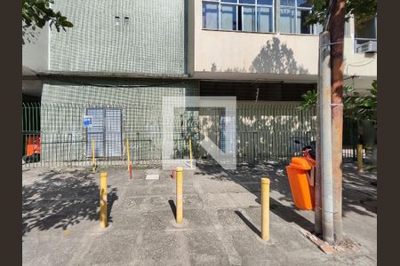 Apartamento à venda com 63m², 2 quartos e 1 vagaFachada e portaria