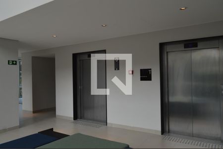 Studio à venda com 36m², 1 quarto e sem vagaElevadores