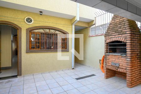 Casa à venda com 216m², 3 quartos e 2 vagasQuintal/Serviço
