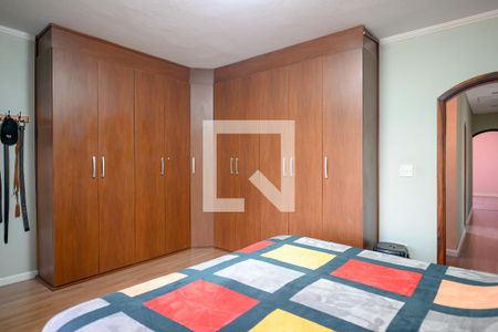 Casa à venda com 216m², 3 quartos e 2 vagasQuarto 1