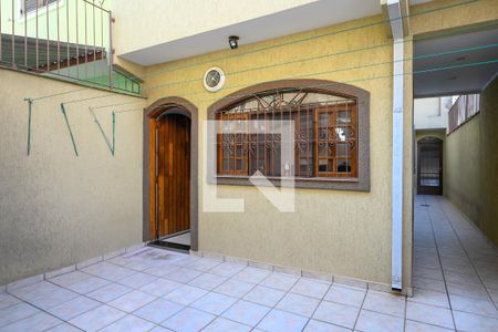 Casa à venda com 216m², 3 quartos e 2 vagasQuintal/Serviço