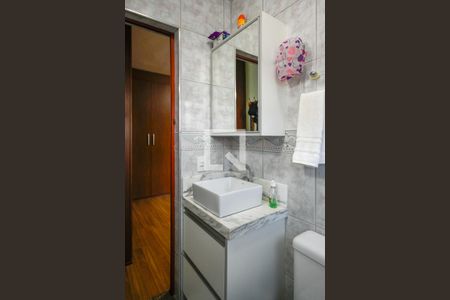 Casa à venda com 216m², 3 quartos e 2 vagasSuite Quarto 1