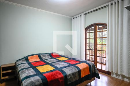 Casa à venda com 216m², 3 quartos e 2 vagasQuarto 1