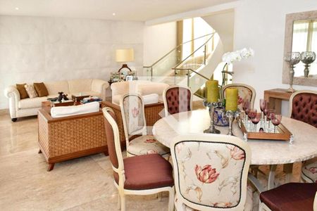 Casa à venda com 4 quartos, 1170m² em Jardim Santa Teresa, Jundiaí