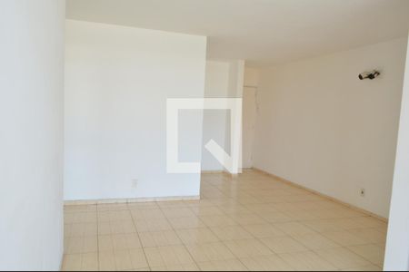 Sala de apartamento para alugar com 1 quarto, 53m² em Taquara, Rio de Janeiro