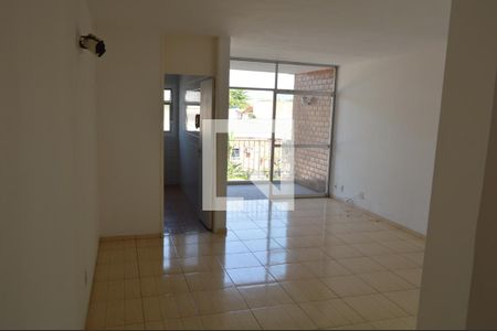  Sala de apartamento para alugar com 1 quarto, 53m² em Taquara, Rio de Janeiro