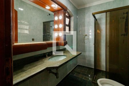 Casa para alugar com 700m², 2 quartos e 6 vagasBanheiro 3