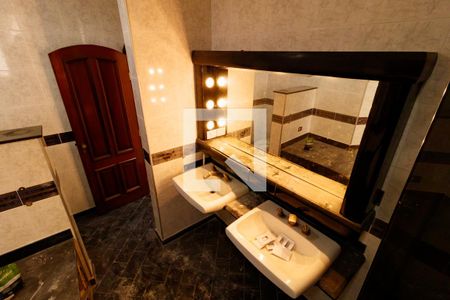 Casa para alugar com 700m², 2 quartos e 6 vagasBanheiro da Suíte 2