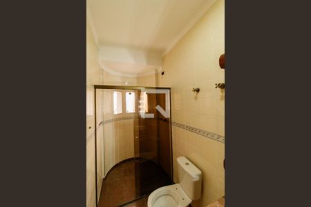 Casa para alugar com 700m², 2 quartos e 6 vagasBanheiro