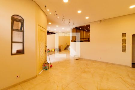 Casa para alugar com 700m², 2 quartos e 6 vagasGaragem