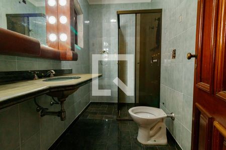 Casa para alugar com 700m², 2 quartos e 6 vagasBanheiro 3