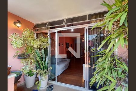 Apartamento à venda com 238m², 4 quartos e 3 vagasVaranda da Sala