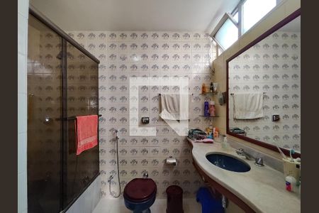 Apartamento à venda com 238m², 4 quartos e 3 vagasBanheiro da Suíte