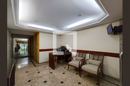 Apartamento à venda com 238m², 4 quartos e 3 vagasFachada e portaria