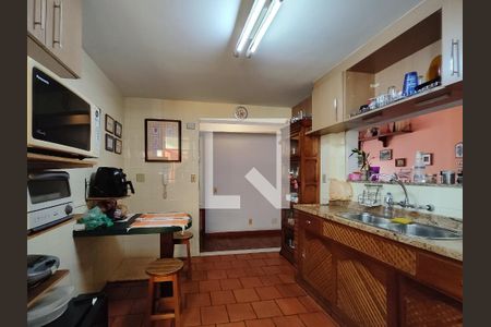 Apartamento à venda com 238m², 4 quartos e 3 vagasCozinha