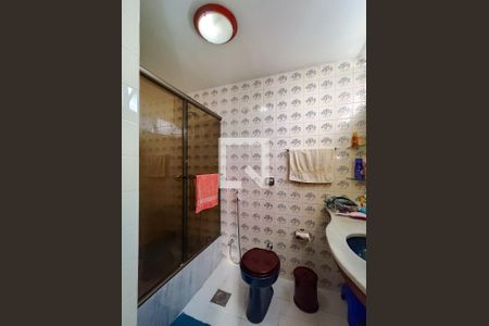 Apartamento à venda com 238m², 4 quartos e 3 vagasBanheiro da Suíte