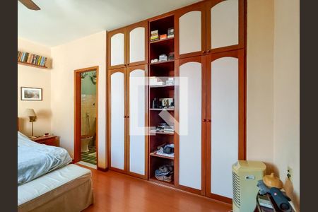 Apartamento à venda com 238m², 4 quartos e 3 vagasSuíte 2