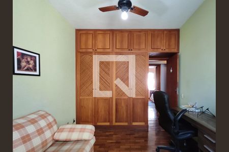 Apartamento à venda com 238m², 4 quartos e 3 vagasQuarto 1