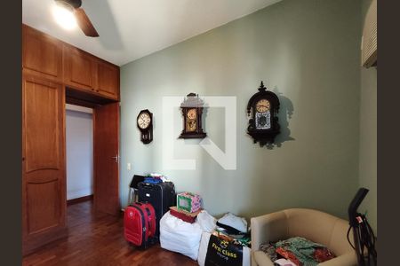 Apartamento à venda com 238m², 4 quartos e 3 vagasQuarto 2