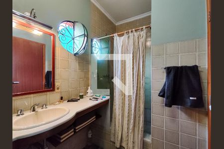 Apartamento à venda com 238m², 4 quartos e 3 vagasBanheiro da Suíte 2