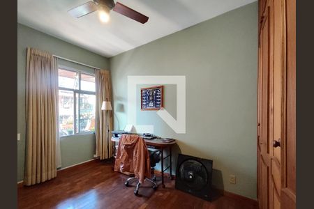 Apartamento à venda com 238m², 4 quartos e 3 vagasQuarto 2