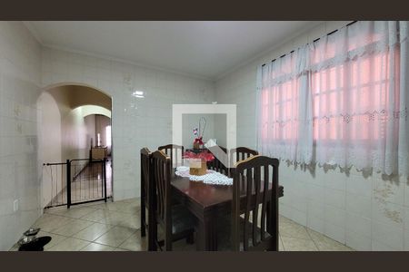 Casa à venda com 181m², 3 quartos e 4 vagasCopa