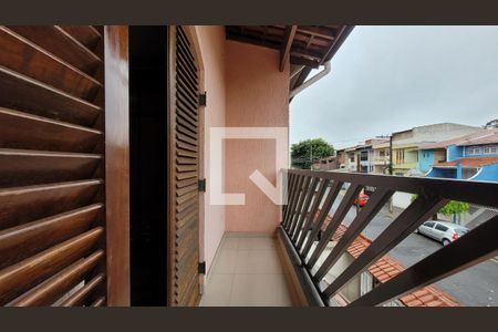 Casa à venda com 181m², 3 quartos e 4 vagasVaranda Quarto 2