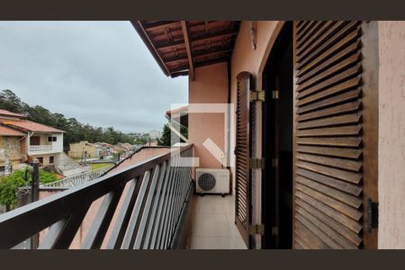Casa à venda com 181m², 3 quartos e 4 vagasVaranda Quarto 2