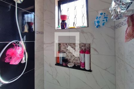 Casa à venda com 195m², 2 quartos e 2 vagasBanheiro