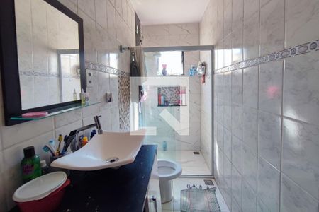 Casa à venda com 195m², 2 quartos e 2 vagasBanheiro