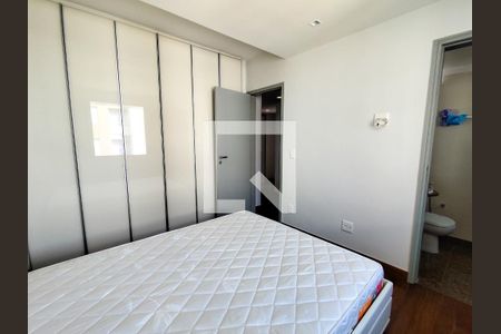 Apartamento à venda com 290m², 4 quartos e 4 vagasQuarto