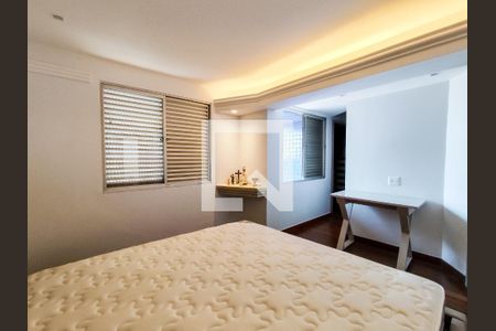 Apartamento à venda com 290m², 4 quartos e 4 vagasQuarto 2