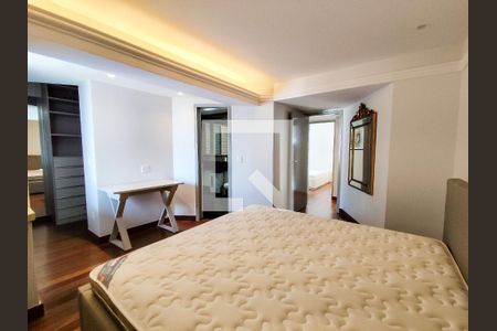 Apartamento à venda com 290m², 4 quartos e 4 vagasQuarto 2