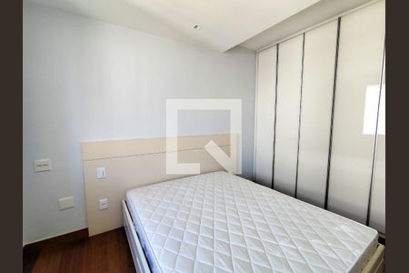 Apartamento à venda com 290m², 4 quartos e 4 vagasQuarto