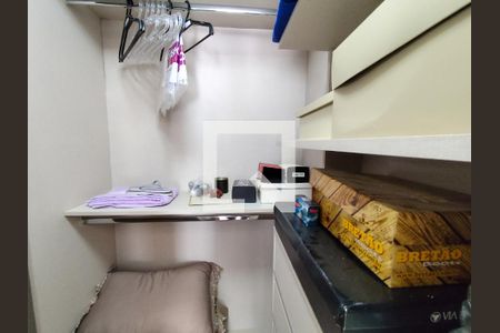 Apartamento à venda com 290m², 4 quartos e 4 vagasCloset - Quarto 3