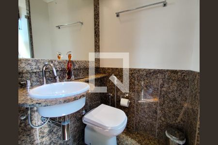 Apartamento à venda com 290m², 4 quartos e 4 vagasBanheiro - Quarto 3