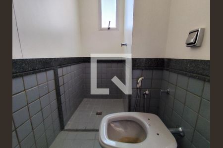 Apartamento à venda com 290m², 4 quartos e 4 vagasBanheiro - Quarto 4
