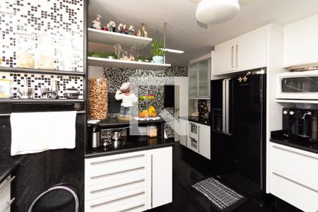 Apartamento à venda com 300m², 4 quartos e 4 vagasCozinha