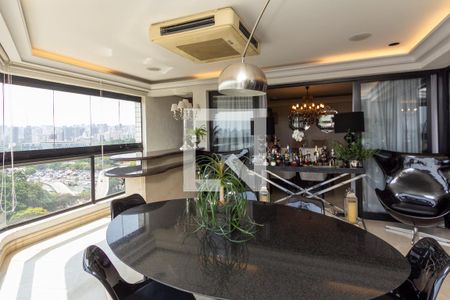 Apartamento à venda com 300m², 4 quartos e 4 vagasVaranda