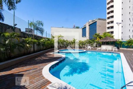 Apartamento à venda com 300m², 4 quartos e 4 vagasÁrea comum - Piscina