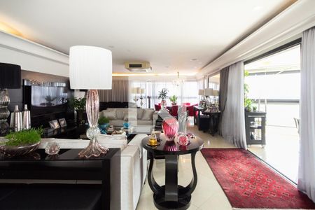 Apartamento à venda com 300m², 4 quartos e 4 vagasSala